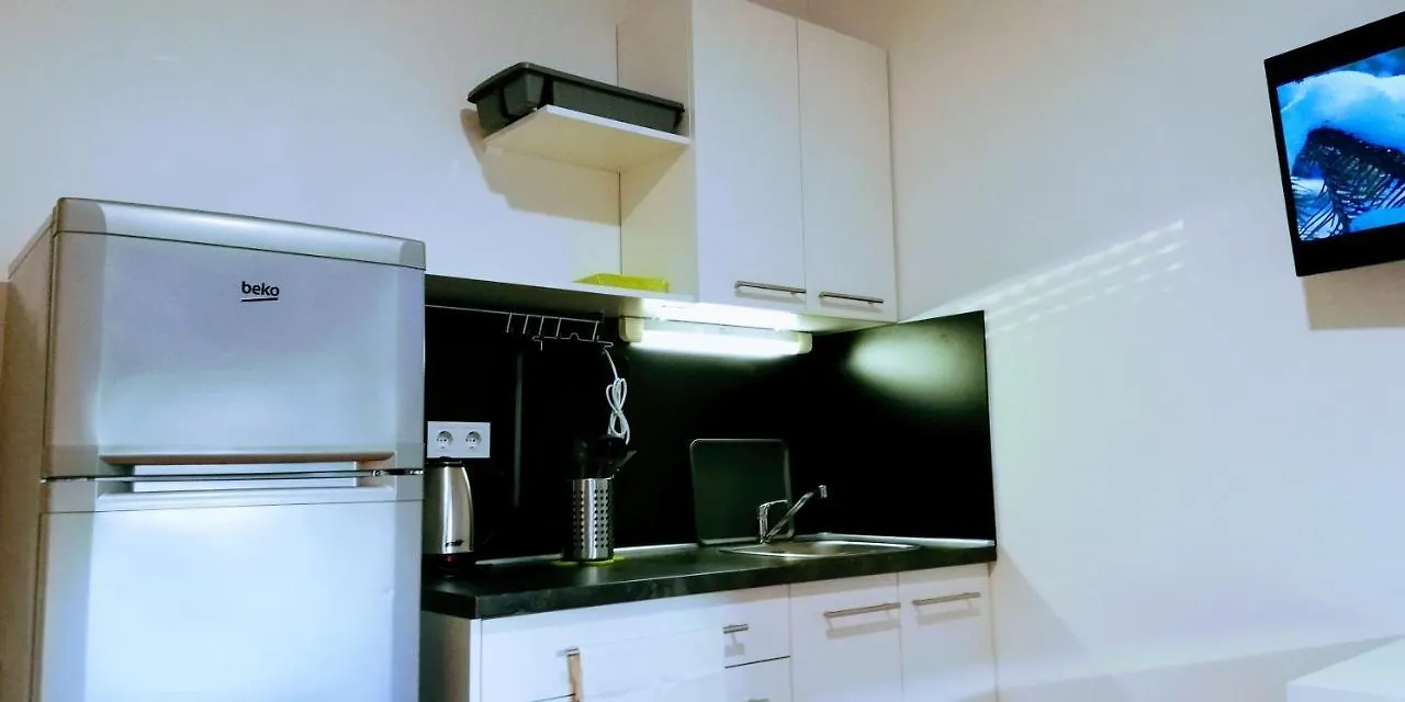 Pula Center Green Park Apartments And Rooms Croatie