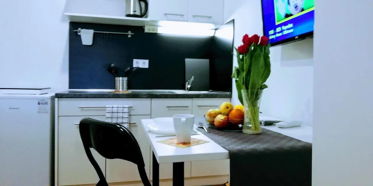 Pula Center Green Park Apartments And Rooms