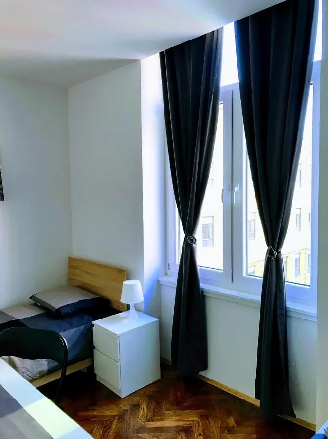 Pula Center Green Park Apartments&Rooms
