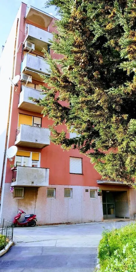 Pula Center Green Park Apartments And Rooms